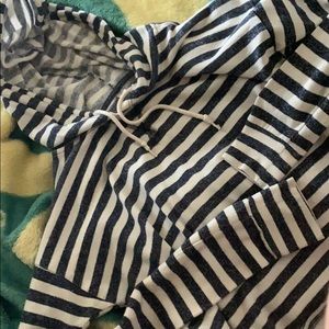 Aeropostale sweatshirt size small